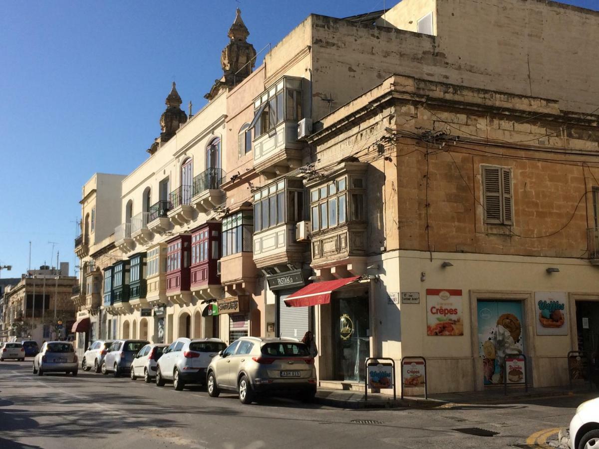 Seafront Apartment Between Valletta And Sliema Мсида Экстерьер фото