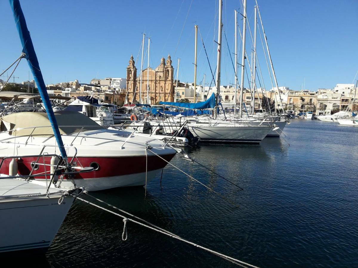 Seafront Apartment Between Valletta And Sliema Мсида Экстерьер фото